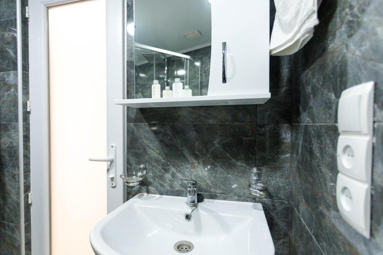 Hotel Anna Tbilisi Esterno foto
